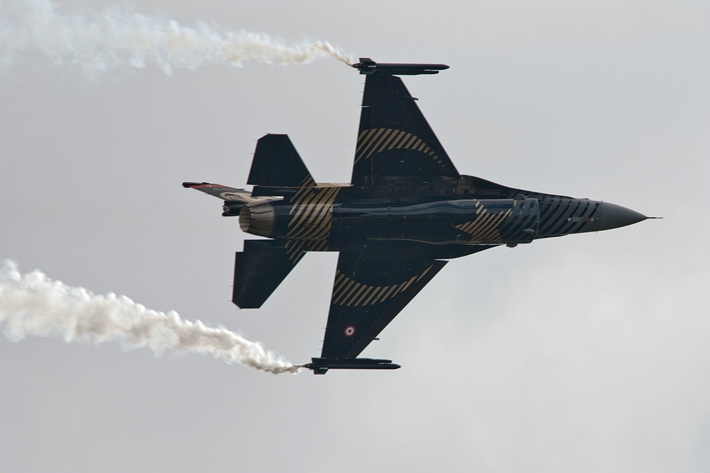 20110918_0835.JPG - F-16 Solotürk Turkse luchtmacht
